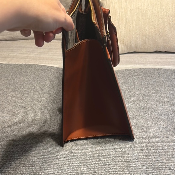 Louis Vuitton Epi Leather Riviera Bag - Picture 5 of 15